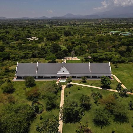 Kili Seasons Hotel Аруша Экстерьер фото