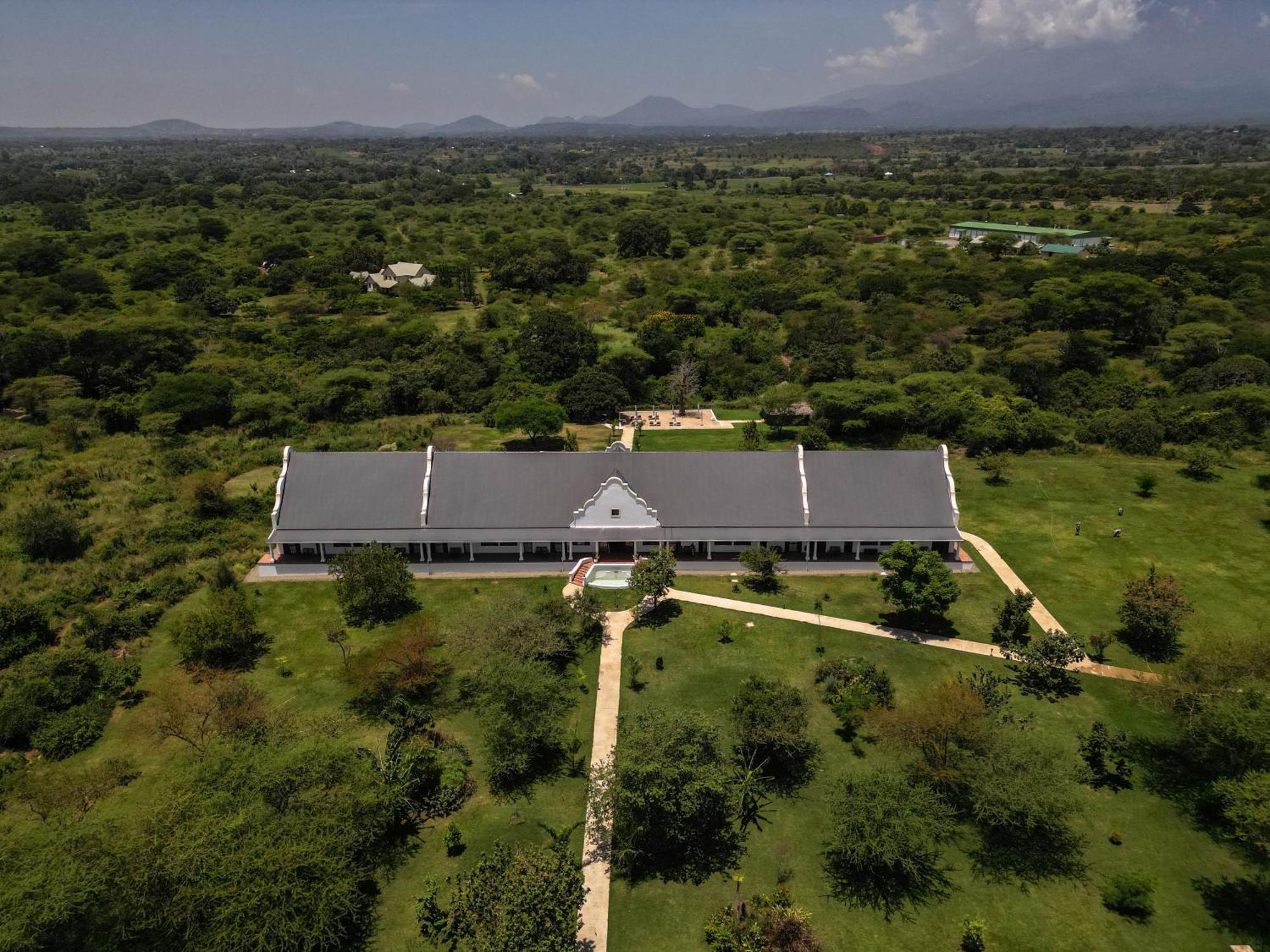 Kili Seasons Hotel Аруша Экстерьер фото